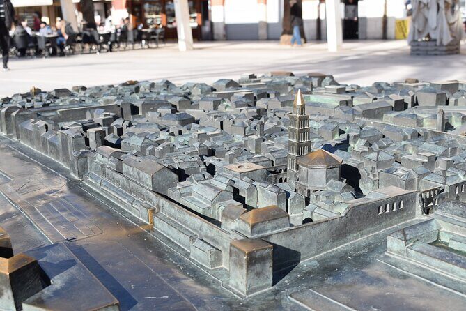 90-min Diocletian Palace Walking Tour - Stop 2: Cathedral of Saint Domnius Viewpoints (Outside Only)