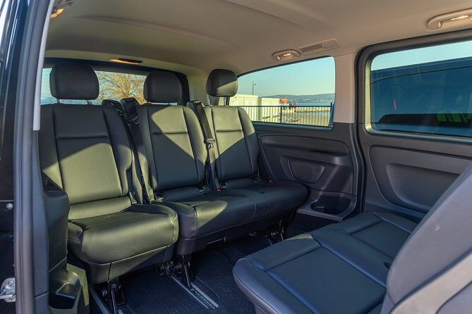 Airport shuttle - Inside the ride: air-conditioning, Wi‑Fi, and calm driving