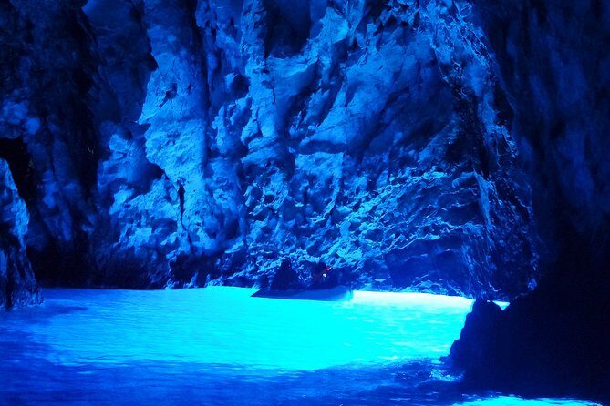 Blue cave and Hvar - 5 Islands speedboat tour from Split - Key highlights worth your attention