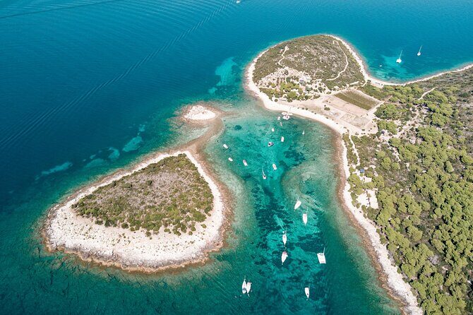 Blue Cave Full-Day Boat Tour with Hvar and 5 Islands - Why this Split-to-islands day trip actually makes sense