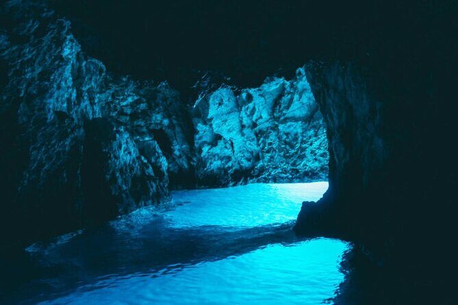 Blue Cave Full-Day Boat Tour with Hvar and 5 Islands - Stiniva Cove: the nature-reserve beach stop that’s worth the boat ride