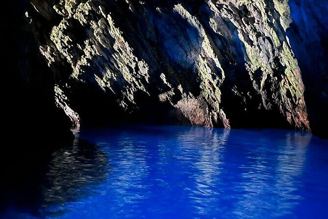 Blue Cave & Island Escape: A Unique 6-Island Adventure from Split - Vis Island Runs: Komiza and Stiniva Cove Swims