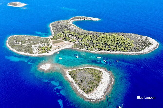 Blue cave, Mamma Mia and Hvar, 5 islands speedboat tour - Komiža on Vis: your breakfast-and-coffee reset