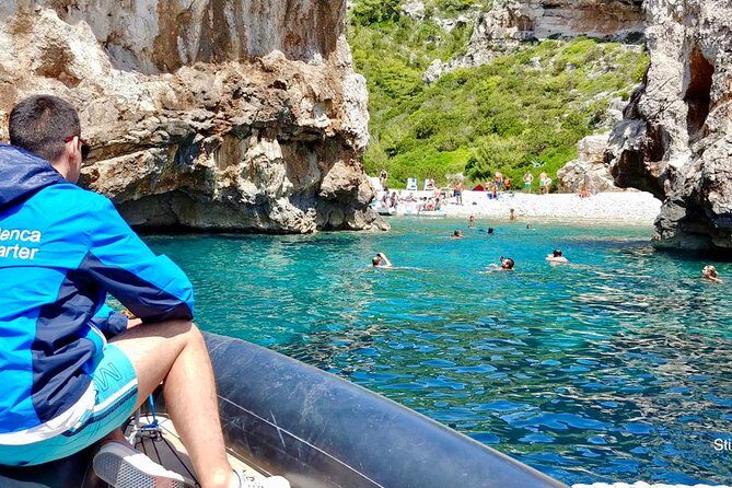 Blue cave, Mamma Mia and Hvar, 5 islands speedboat tour - Stiniva Cove: sea-only access and the swim expectation