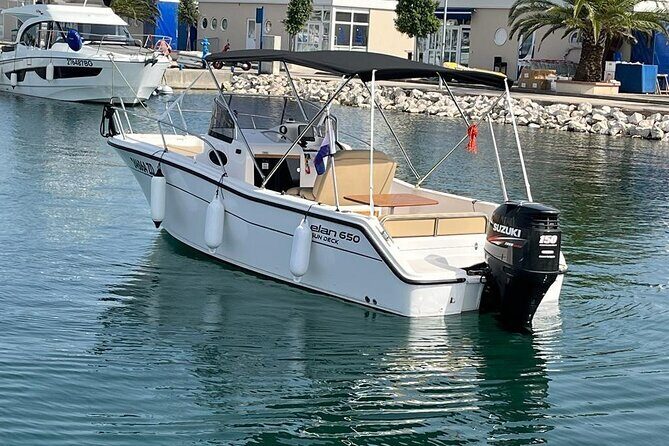 BLUE LAGON & 3 islands full day private speedboat tour - Trogir’s UNESCO center: 30 minutes of boat time, then real walking time