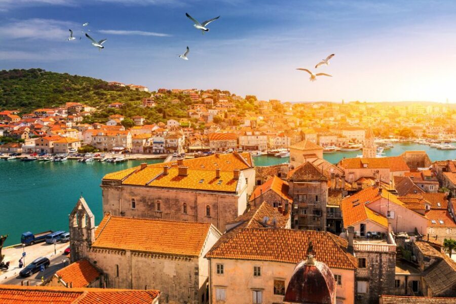 Blue Lagoon and Trogir Half-Day Speedboat Tour from Split - Blue Lagoon by Drvenik Island: turquoise water and snorkeling time
