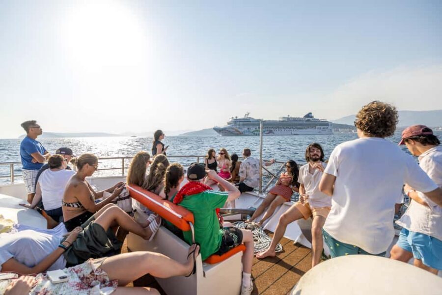 Blue Lagoon & Islands Day Cruise from Split with Lunch - Split Pier Start: Find the Gray Line and Get Your Lunch Choice
