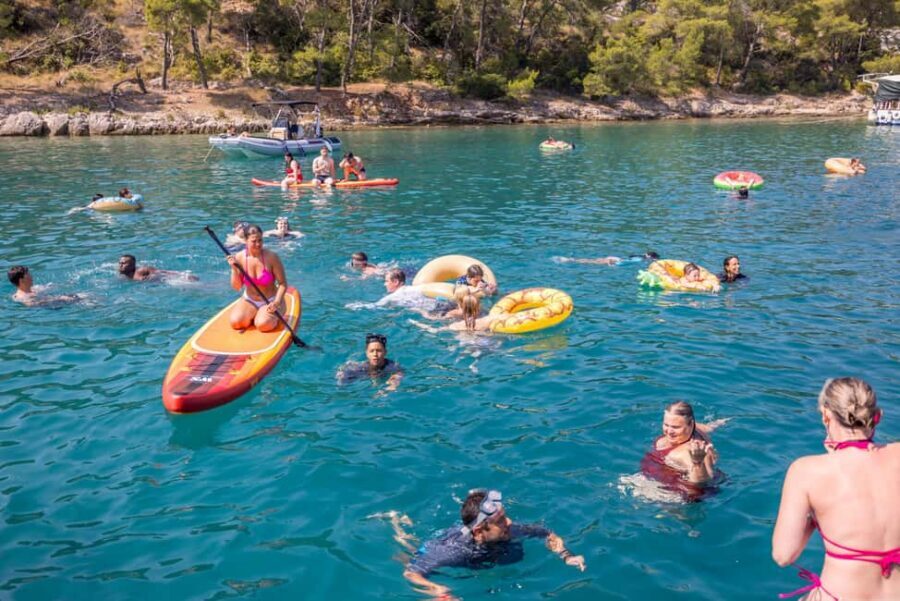 Blue Lagoon & Islands Day Cruise from Split with Lunch - Lunch Onboard: Beef, Tuna, or Veggie Burger Plus Drinks