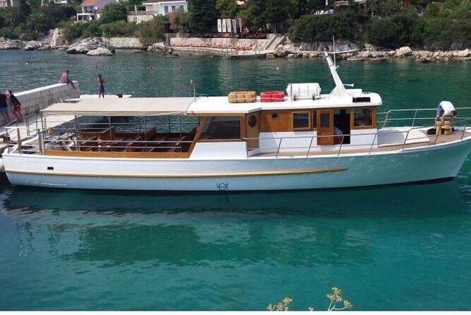 Boat Tour at Delfina Hvar - Getting your bearings: boat comfort, shade, and small-crew energy