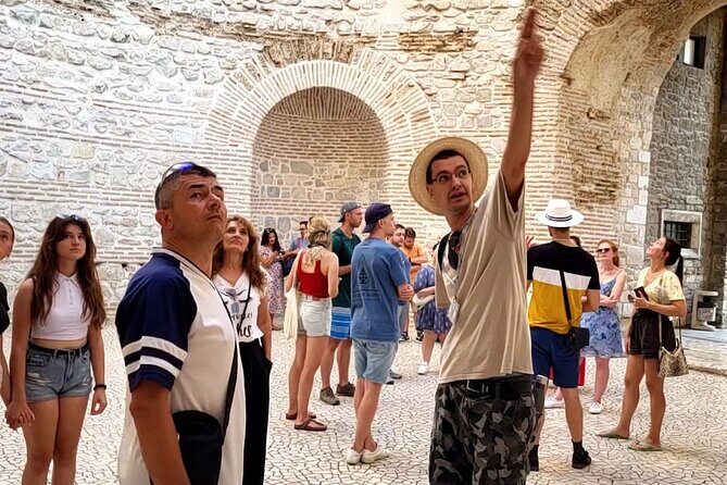 Chill Private Walking Tour of Diocletian's Palace - Stop 5: Triklinij—partial reconstruction and a sense of daily life
