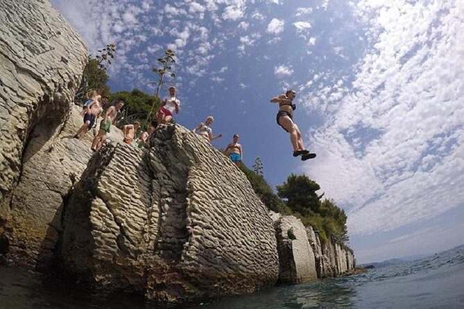 Deep Water Solo and Cliff Jumping Tour in Split - Quick Hits Before You Go