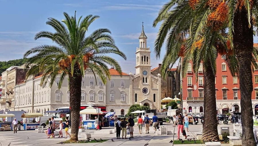 Diocletian's Palace and Old Town SMALL GROUP Walking Tour - The Golden Gate start: fast orientation in Split