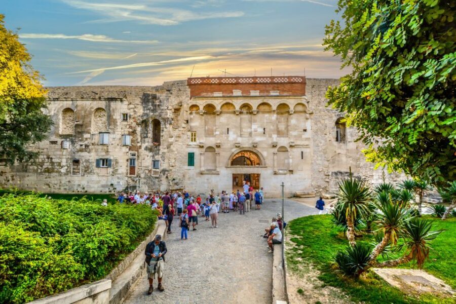 Discover The Old Town Split 1.5h walking Small group tour - When this tour is the best fit for you