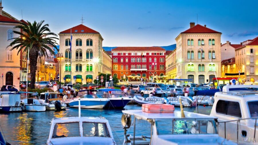 Discover The Old Town Split 1.5h walking Small group tour - St. Domnius Cathedral: finding the mausoleum site of Diocletian