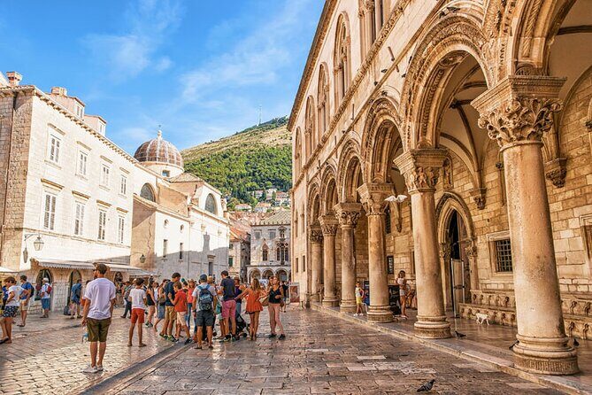 Dubrovnik full-day guided tour from Split - Franciscan Monastery and Old Pharmacy: where history turns visual