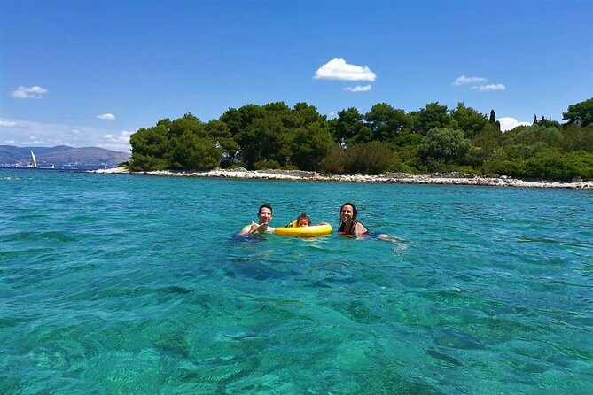 Escape from Split to Blue lagoon - Logistics That Matter: Mobile Tickets, English, and Weather Reality