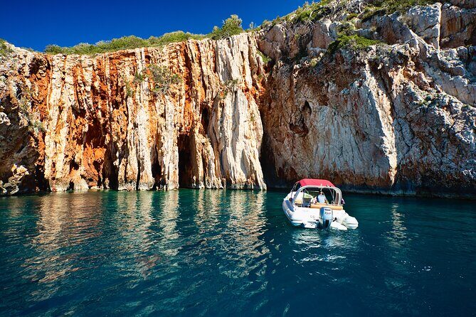 Exclusive Private Tour: Red Rocks & Pakleni Islands - Port-to-Ports Convenience: How the Day Starts in Hvar