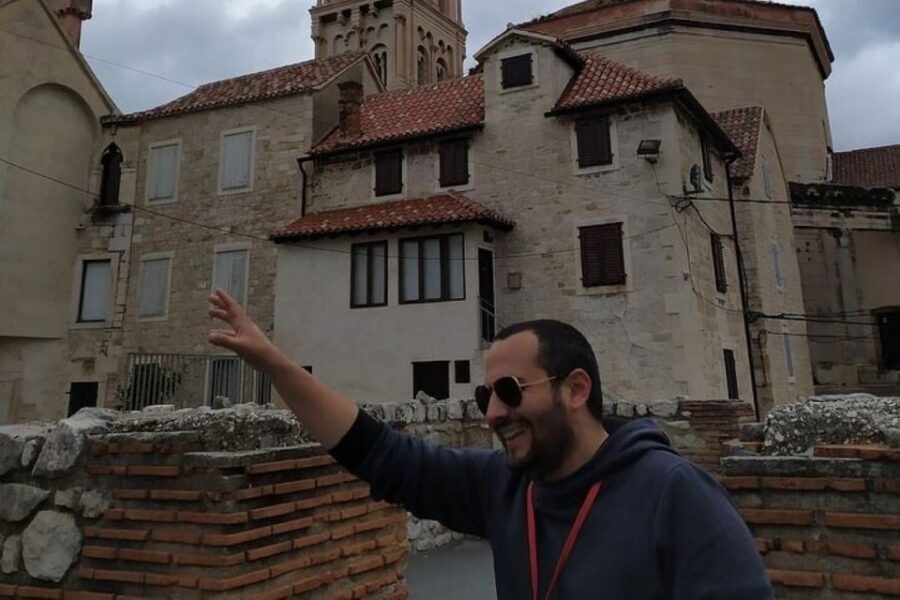 Experience Split History Walking Tour With Local Historian - Saint Domnius Cathedral and the Vestibule: when faith changes the building