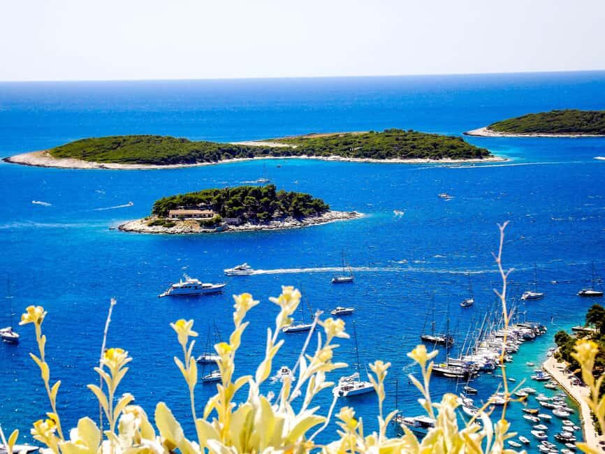 From Split: 5 Islands and Blue Cave Boat Tour - Vis and Stiniva Bay: quick looks versus real water time