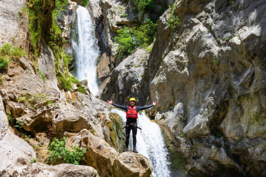From Split/Šestanovac: Extreme Canyoning on Cetina River - How long is it, and where does the time go?