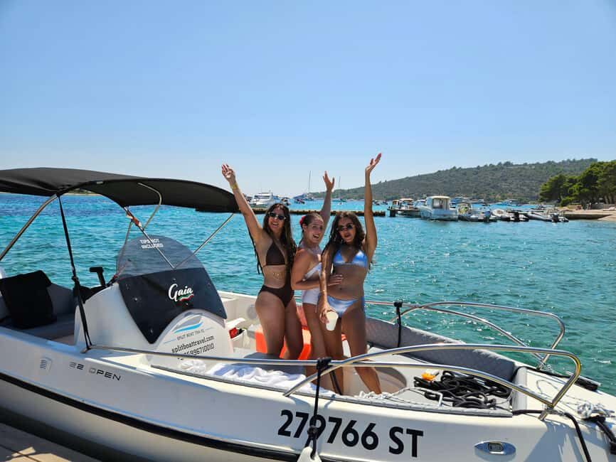 From Split: Trogir, Blue Lagoon, Maslinica Boat Tour - The speedboat ride: skipper skill, safety gear, and sea reality