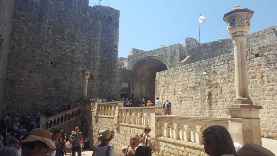 From Split/Trogir: Dubrovnik Guided Tour with a Stop in Ston - Porticoes, Loggias, and Marble Squares: The Architecture You Can Feel Up Close