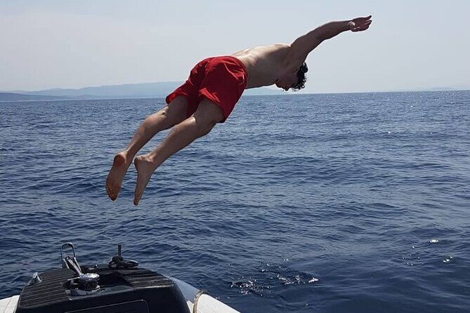 Full-Day Private Boat Tour to Golden Horn, Hvar & Pakleni Islands - How the crew and snorkeling gear improve the whole day