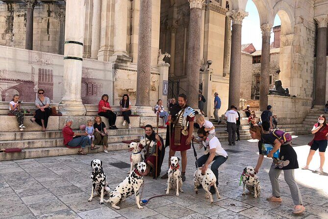 History Split Walking Tour in German - Small group - Stop 1: The Peristyle Square and Why It’s the Best First Move