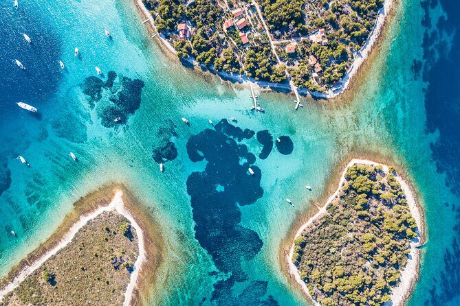 HVAR & 4 Islands PRIVATE BOAT TOUR - Stop 4: Pakleni Islands and Palmižana Bay—Quiet Coves With Pine Trees (1 Hour)