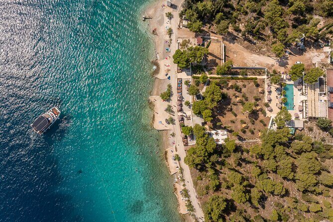 Hvar, Brač & Pakleni islands cruise with lunch & drinks from Split & Trogir - Group size, boat comfort, and how to avoid the “tight seats” problem
