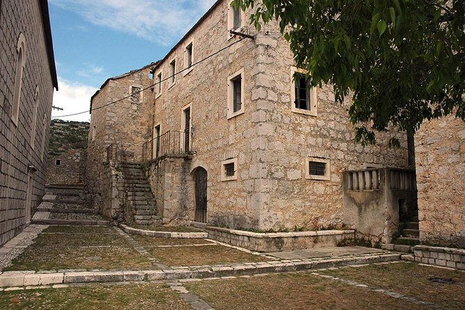 Hvar Lavender Tour - What the Guide Adds (and Why You’ll Remember It)