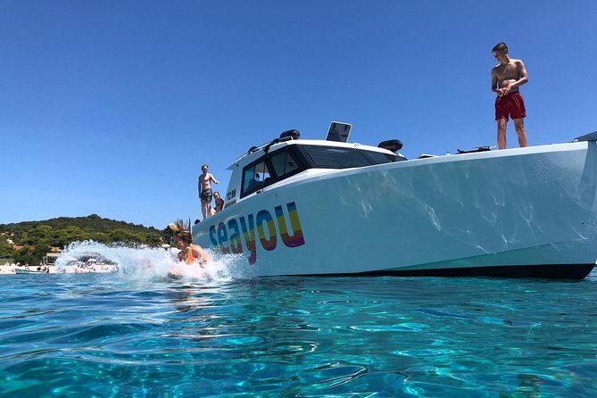 Luxury Blue Cave, Hvar and Vis Boat Tour from Split and Brac - Onboard Luxury That Actually Helps on a 10-Hour Sea Day