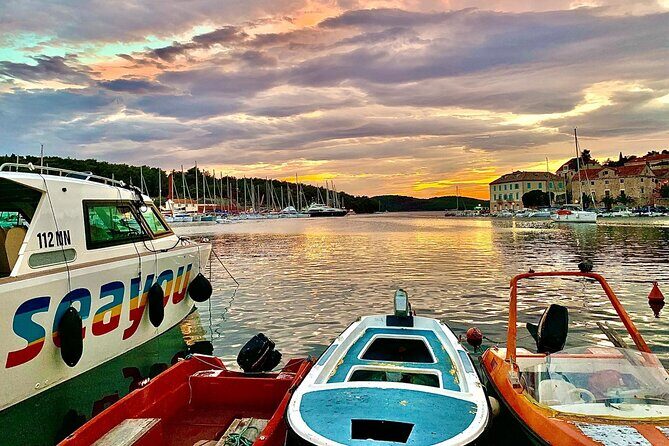 Magical Blue Cave and Hvar Tour from Split and Brac - The Speedboat Ride: Comfort, Shade, and Rough-Water Reality