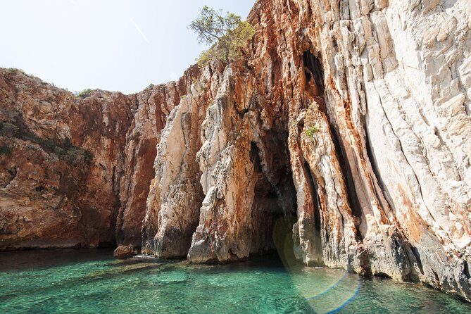 Mesmerizing Hvar speed boat tour with optional wine tasting - Sveta Nedjelja and the Sea-Beneath Cellar Wine Tasting