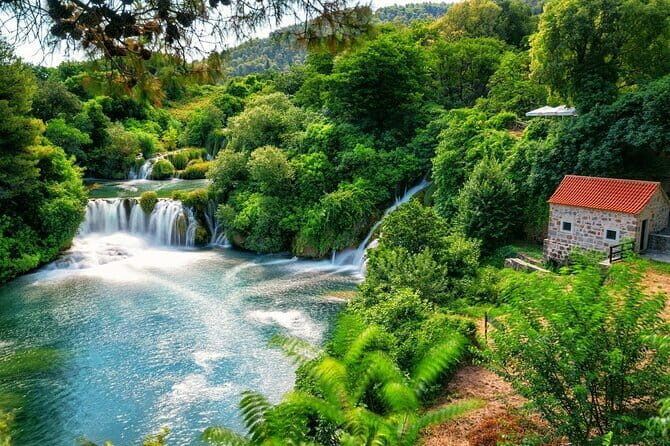 Plitvice lakes private round trip transfer (including waiting time) - Pickup and Drop-Off in Split: Door Access, Then Choose Your Return