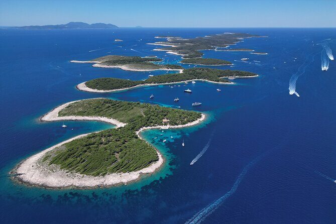 Private boat tour of Red rocks & Pakleni islands - Where you meet and what’s included on board