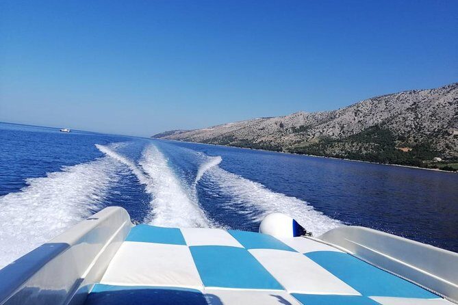 Private boat transfer Split - Bol - Bol Port arrival: what to expect once you land