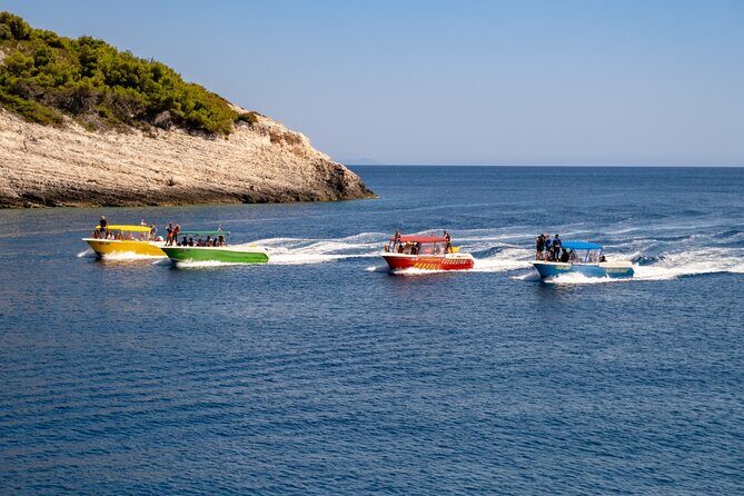 Private boat transfer Split/ Split airport - Hvar - Price and value: private boat math for groups up to 12