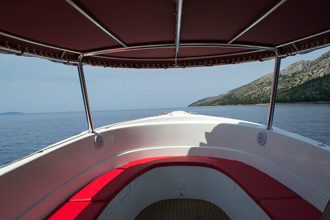Private boat transfer Split/ Split airport - Hvar - Who this private transfer is best for
