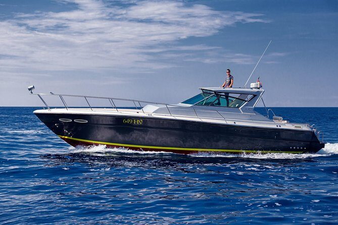 Private custom Blue & Green Cave tour with yacht from Hvar town - Timing and meeting point: how to set yourself up for an easy start