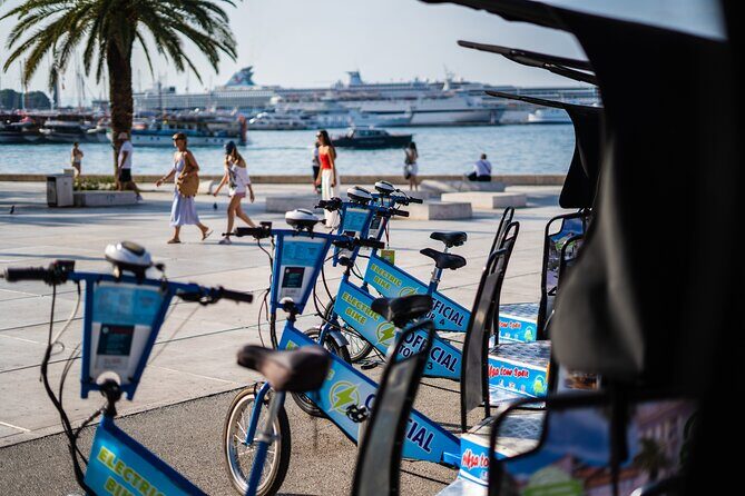 Private Electric Rickshaw Tour of Split - Grgur Ninski statue: quick humor and a local tradition