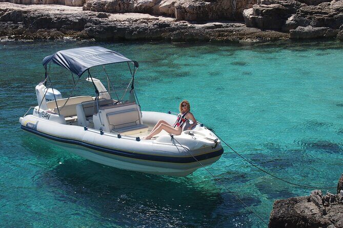Private Speed Boat Tour to Blue Cave & Pakleni islands - Price and value: what $967.60 per group really means
