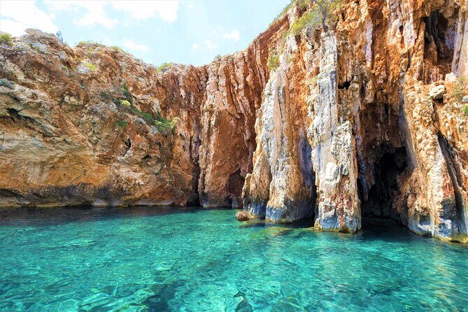 Private Tour of Red rocks, Pakleni Islands and Hvar's Southern Beaches - Key things to know before you go