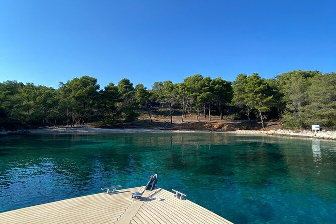 Private tour to Bol (Zlatni Rat), Jelsa and Vrboska on Hvar Island - Brač WWII tunnels: the secret shelter system you can still see