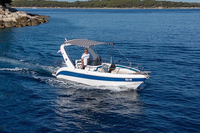 Red Rocks, Hvar Bays & Pakleni – Private Boat Tour from Hvar - Zaraće Bay and Borče Cove: the easy, calm swim breaks