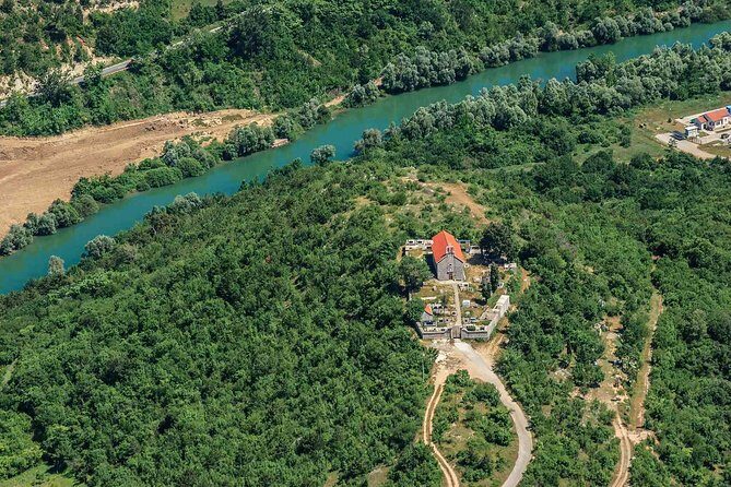 Sinj: Panoramic Flight over Peruca Lake and Dinara mountain - A Private 45-Minute Flight That Starts Right at Put Piketa