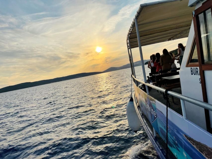 Split: 1.5-Hour Riviera Boat Cruise with a Free Drink - Čiovo Island Sunset and the Included Champagne Moment