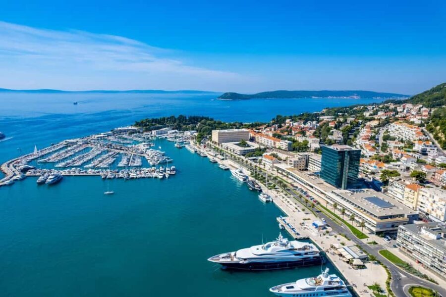 Split: 1.5-Hour Walking Tour and Diocletian's Palace - Vestibul Photo Stop and Palace-Exit Energy