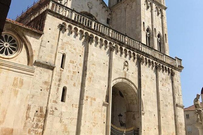 Split and Trogir private tour <em>ideal for cruise ship guests</em> – Private Pickup, Real Comfort, and Cruise-Day Sanity’ /><br />
This is set up for people who want the best parts of the Split area without losing hours to lines or crowds. The big win is that <strong>pickup and drop-off are included</strong>, and you travel between sights in an <strong>air-conditioned</strong> vehicle.</p>
<p><p>If you’re on a cruise, I’d plan on acting fast at arrival. One real-world tip: stay in the area where the security gate process starts and where taxi drivers start to swarm, and look for your guide’s sign.</p>
</p>
<p><p>The tour also runs as a true private experience, so the rhythm can be adjusted. Want a little more time to take photos, or less time in one spot? Your driver/guide can usually work with you.</p>
</p>
<div style="margin: 20px 0; padding: 15px 0;"><p>You can also read our reviews of more boat tours in Split</p><ul style="margin: 10px 0; padding: 0; list-style: none;"><li style="margin: 0 0 10px 0; padding: 0 0 10px 0; border-bottom: 1px solid #eee; display: flex; align-items: flex-start; gap: 12px; line-height: 1.4;"><a href="https://thesplitguide.com/split-krka-waterfalls-trip-with-boat-cruise-and-swimming/" aria-hidden="true" tabindex="-1"><img decoding="async" style="width: 80px; height: 60px; object-fit: cover; border-radius: 4px; flex-shrink: 0;" src="https://5.thesplitguide.com/wp-content/uploads/split-krka-waterfalls-trip-with-boat-cruise-and-swimming-150x150.jpg" alt="" loading="lazy"></a><div><a href="https://thesplitguide.com/split-krka-waterfalls-trip-with-boat-cruise-and-swimming/">Split: Krka Waterfalls Trip with Boat Cruise and Swimming</a><br><span style="font-size: 0.82em; color: #555; margin-top: 2px;"><span style="color: #f5a623;">★</span> 4.8 · 10,519 reviews</span></div></li><li style="margin: 0 0 10px 0; padding: 0 0 10px 0; border-bottom: 1px solid #eee; display: flex; align-items: flex-start; gap: 12px; line-height: 1.4;"><a href="https://thesplitguide.com/blue-lagoon-3-islands-cruise-with-lunch-from-split/" aria-hidden="true" tabindex="-1"><img decoding="async" style="width: 80px; height: 60px; object-fit: cover; border-radius: 4px; flex-shrink: 0;" src="https://5.thesplitguide.com/wp-content/uploads/blue-lagoon-3-islands-cruise-with-lunch-from-split-150x150.jpg" alt="" loading="lazy"></a><div><a href="https://thesplitguide.com/blue-lagoon-3-islands-cruise-with-lunch-from-split/">Blue Lagoon & 3 Islands Cruise with Lunch from Split</a><br><span style="font-size: 0.82em; color: #555; margin-top: 2px;"><span style="color: #f5a623;">★</span> 4.5 · 5,756 reviews</span></div></li><li style="margin: 0; padding: 0; border-bottom: none; display: flex; align-items: flex-start; gap: 12px; line-height: 1.4;"><a href="https://thesplitguide.com/split-blue-lagoon-boat-party-with-djs-shots-after-party/" aria-hidden="true" tabindex="-1"><img decoding="async" style="width: 80px; height: 60px; object-fit: cover; border-radius: 4px; flex-shrink: 0;" src="https://5.thesplitguide.com/wp-content/uploads/split-blue-lagoon-boat-party-with-djs-shots-after-party-150x150.jpg" alt="" loading="lazy"></a><div><a href="https://thesplitguide.com/split-blue-lagoon-boat-party-with-djs-shots-after-party/">Split: Blue Lagoon Boat Party with DJs, Shots & After Party</a><br><span style="font-size: 0.82em; color: #555; margin-top: 2px;"><span style="color: #f5a623;">★</span> 4.9 · 4,610 reviews</span></div></li></ul></div><h2 id="peristyle-of-diocletians-palace-your-roman-starting-line">Peristyle of Diocletian’s Palace: Your Roman Starting Line</h2>
<p><img width="669" height="446" decoding="async" src=