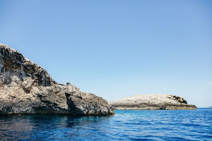 Split: Blue Cave, Vis & Hvar Full-Day Trip by Speedboat - A 10-hour circuit that hits the signature spots